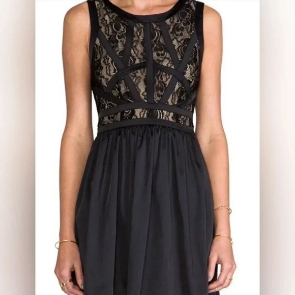 Lovers & Friends Revolve Harmony Black Lace Top Solid  Skirt Mini Black Dress L. - Picture 3 of 16